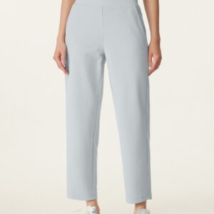 Mittelhohe, schmal zulaufende Schlupfhose mit Taschen