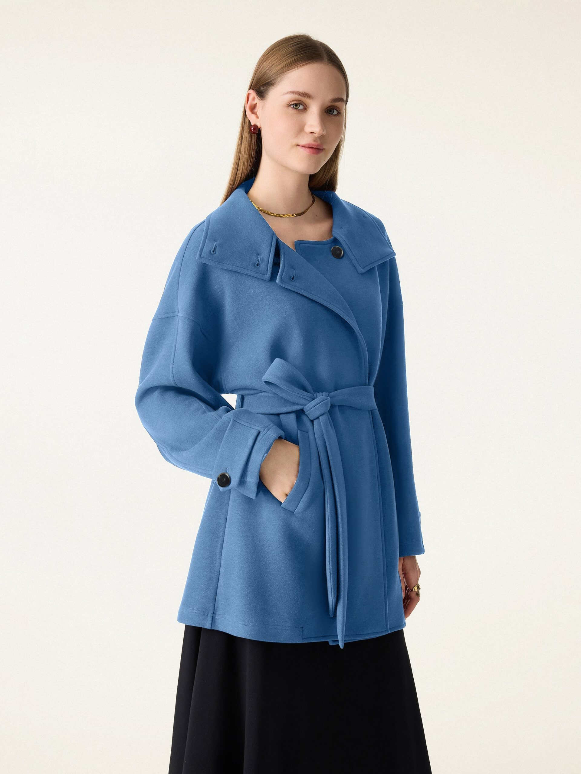 Eleganter Mantel von FuzzLuxe mit Stehkragen und Gürtel - Image 4